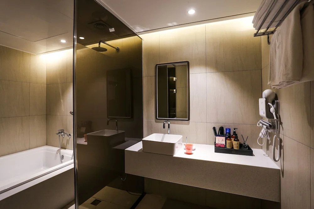 Jeonju Mari Hotel Park Store