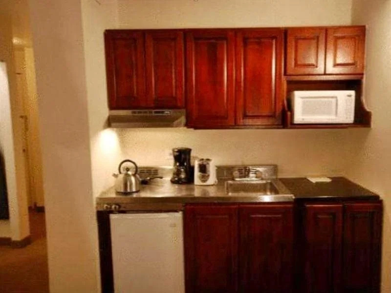 Metro Apartments
