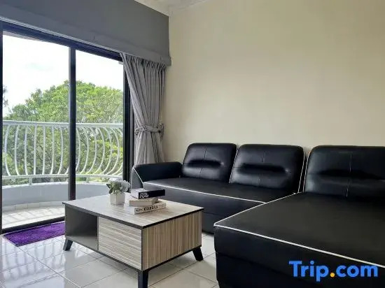 Selat Horizon Condominium by Myplace