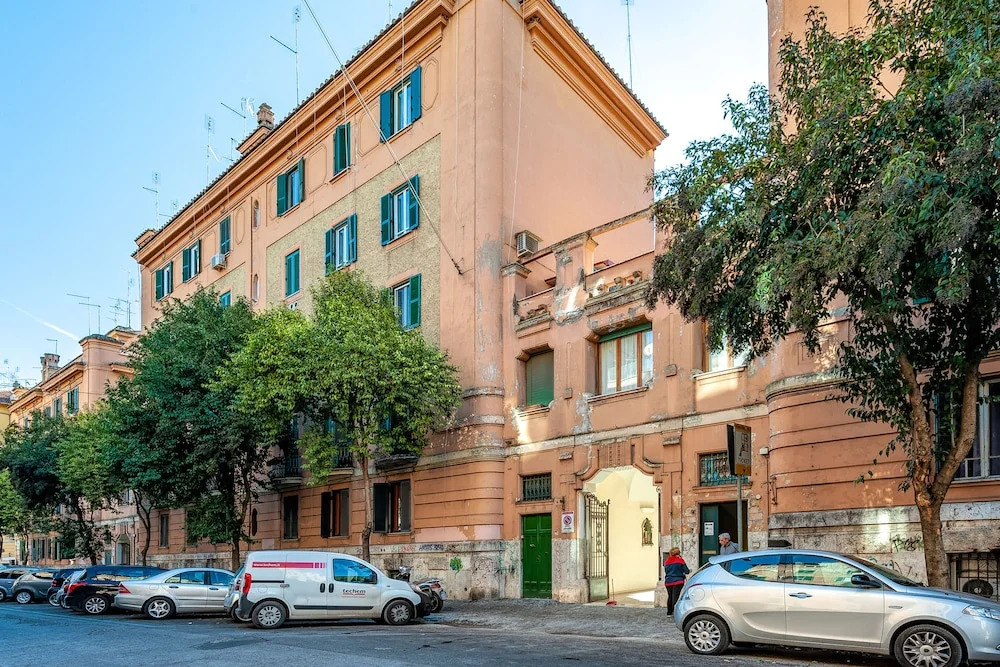 Vatican Stemar Apartment