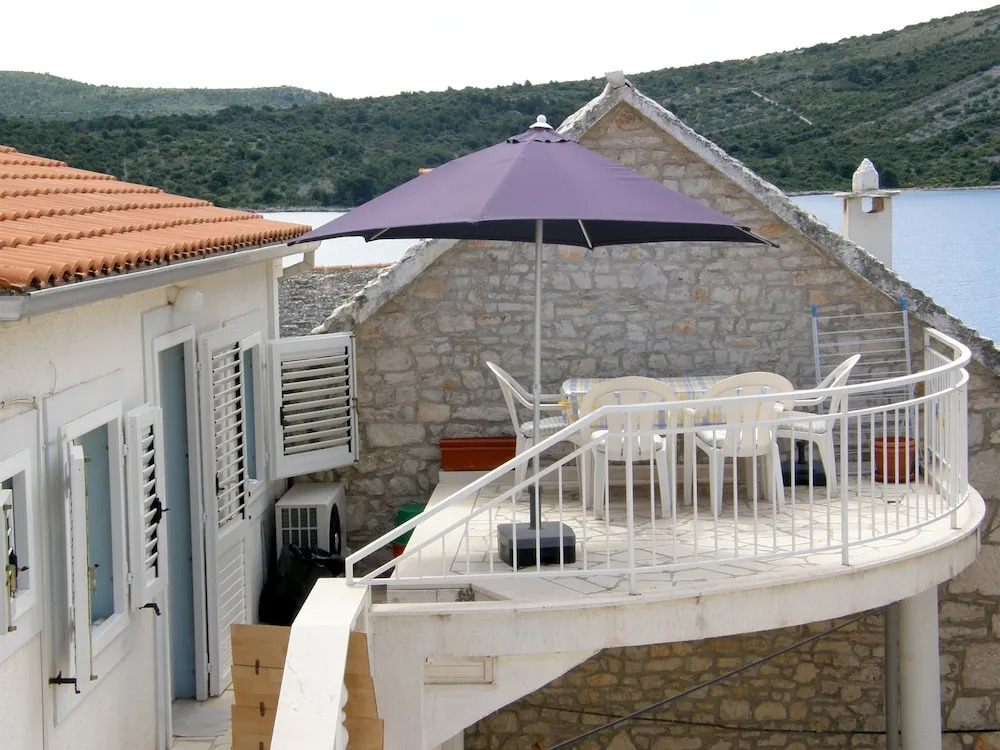 Apartment Doroteja