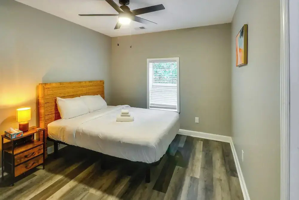 9 Mi to Downtown Atlanta: Quiet Eastside Apartment