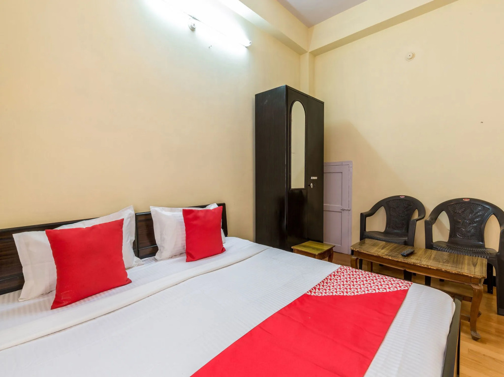 OYO 12685 Home 2BHK Hill View Sankat Mochan