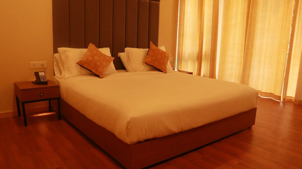 Narwar Lakefront Resort