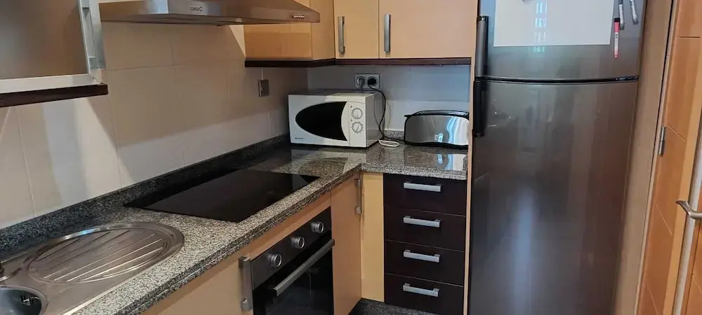 Lovely 2 Bedroom, 2 Bathroom Apartment With Pool