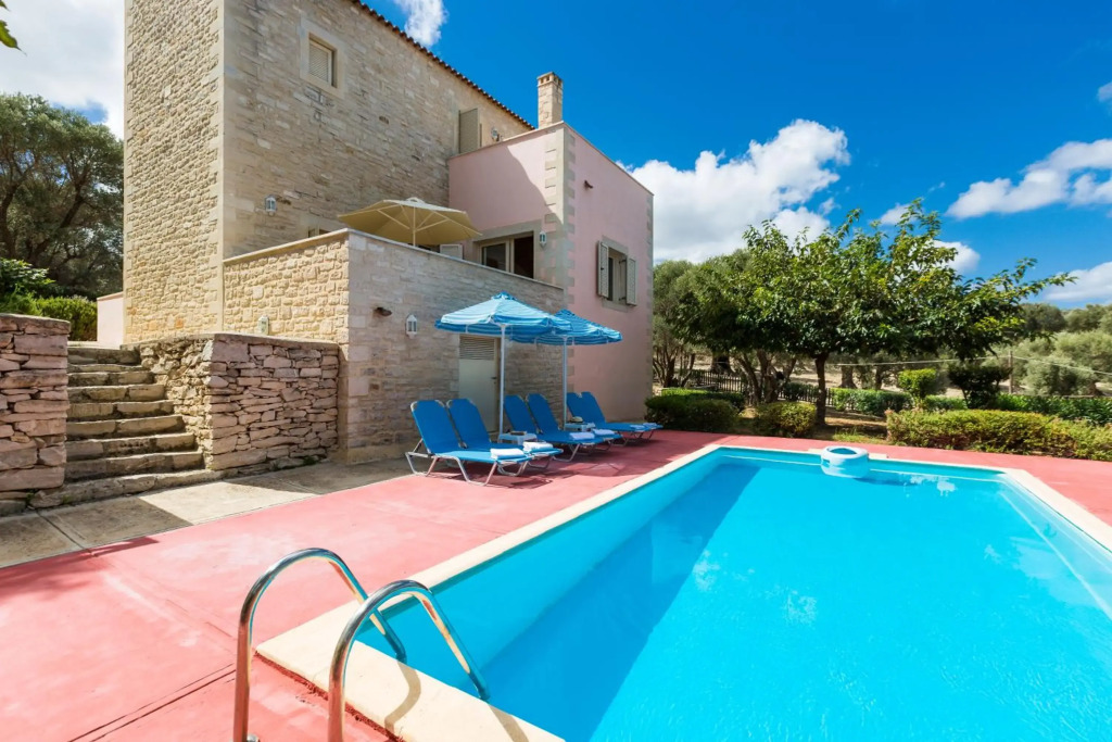 Maroulas Villa Estate