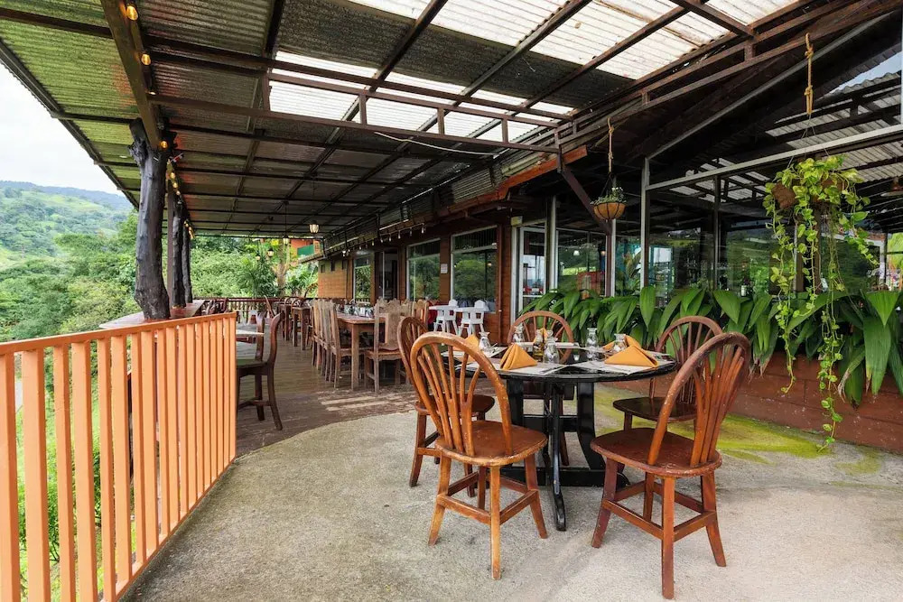 Chateau Arenal Hotel & Restaurante