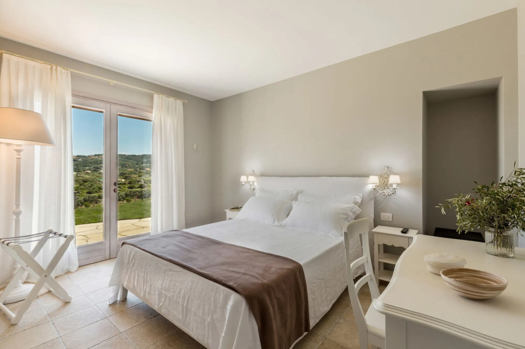 Tenuta Petra Bianca