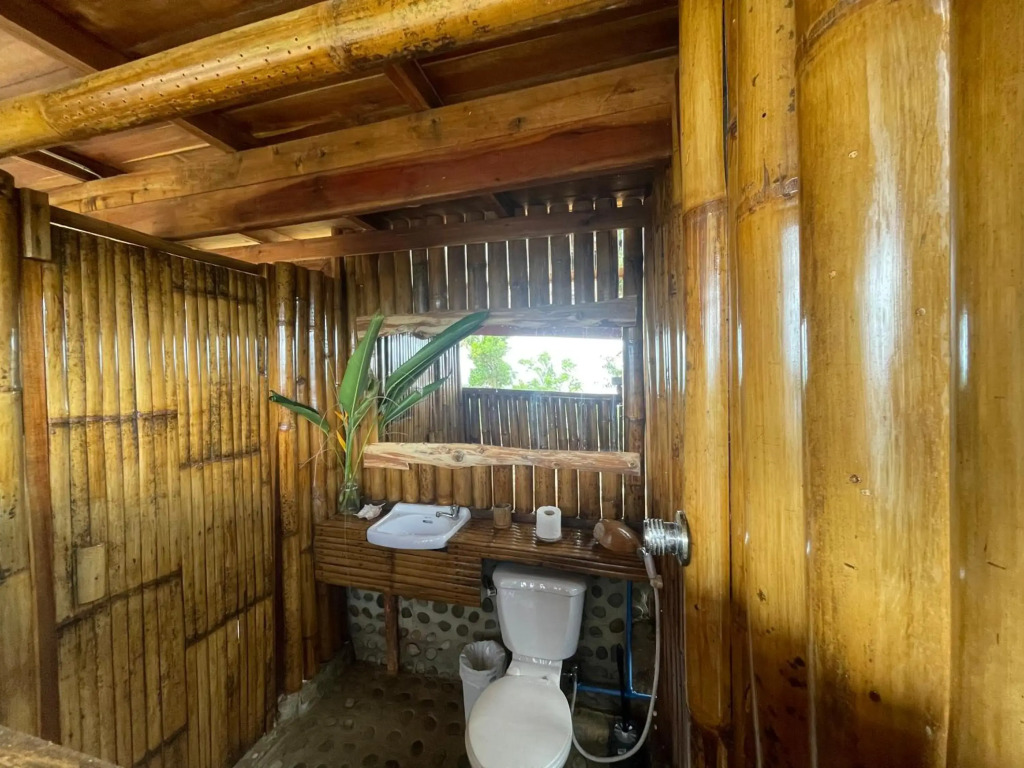 Jungle bar Resto & Cottages