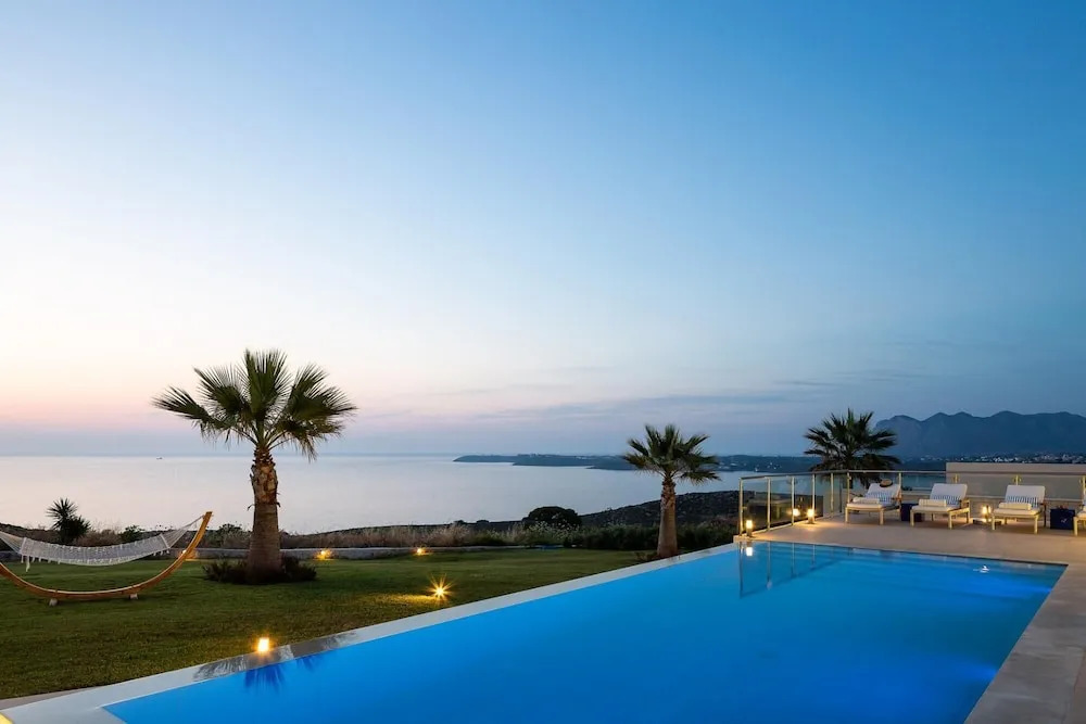 Elias Luxury Villa