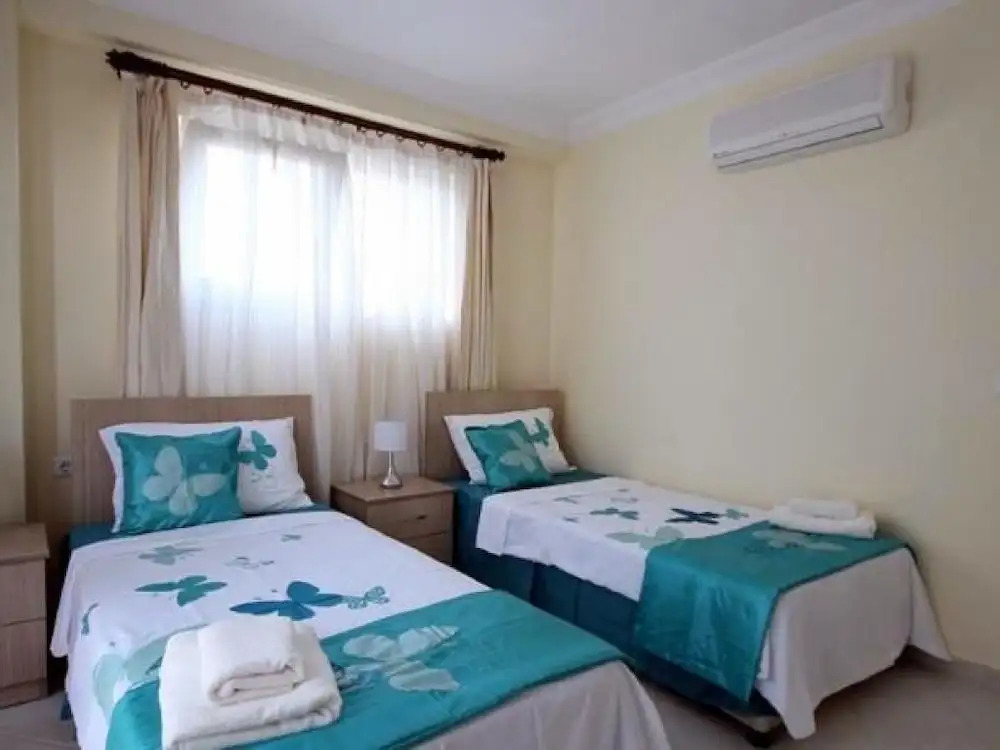 Villa 2 Bedroom Lake View 7