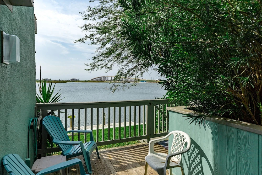 Waterfront 3BR Condo w/ Dock by RedAwning