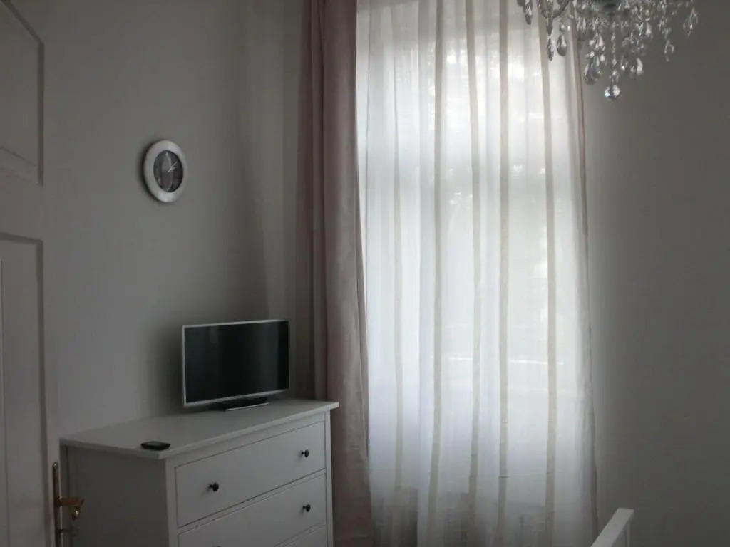 Feel at Home 2