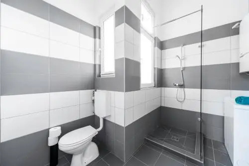 D53 Apartments