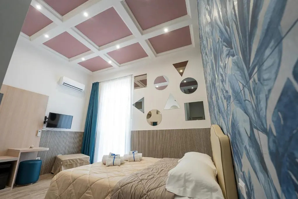P.C. Boutique Medina H. Napoli Centro, by Clapa Group