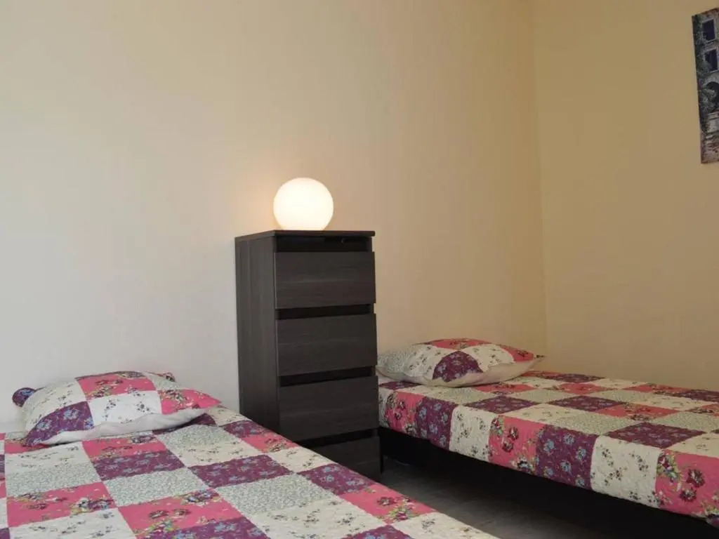 Appartement Le Grau-du-Roi, 3 pièces, 6 personnes - FR-1-250-61