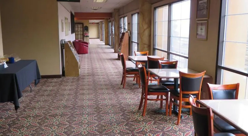 Days Inn Lead