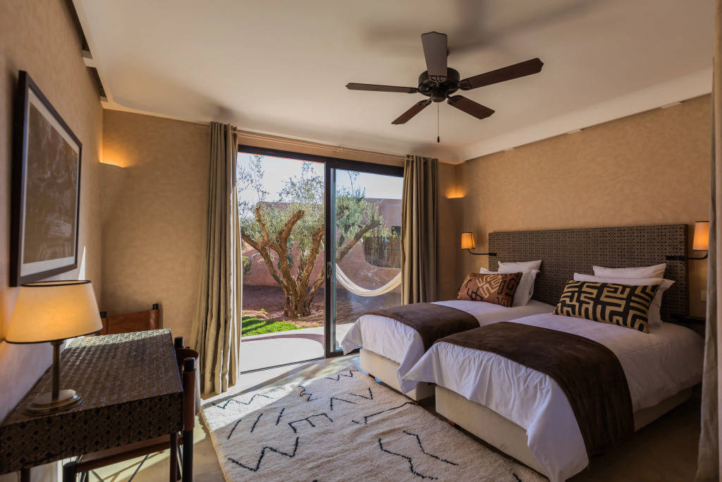 Oasis lodges