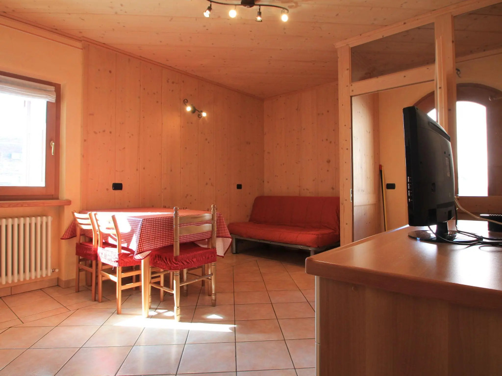 Enticing Holiday Home in Livigno near Ski Area