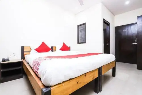 Hotel Yuvraj by OYO Rooms