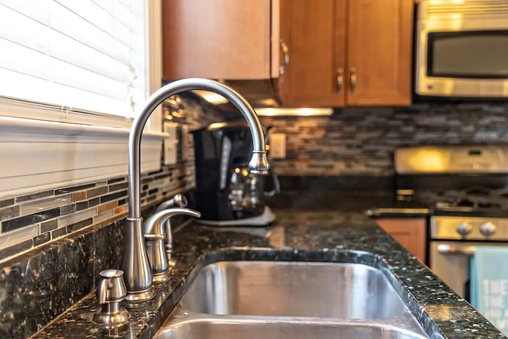 Newly Renovated Beach Cottage Walking Distance to Virginia Beach Oceanfront and Boardwalk