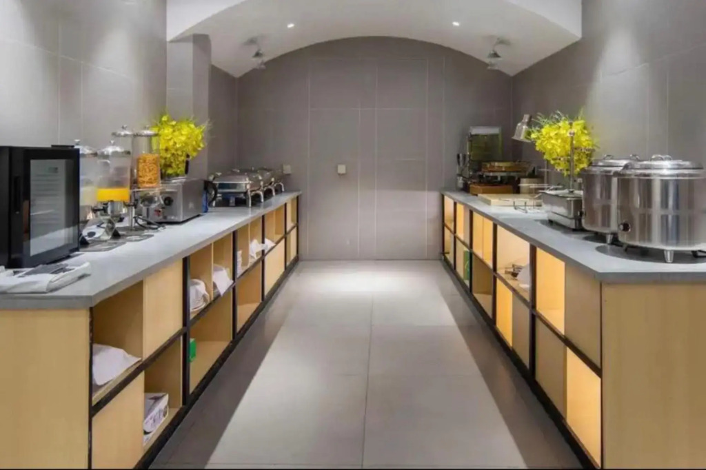 Homeinn Selected Hotel (Qingdao North Railway Station Jinshui Road)