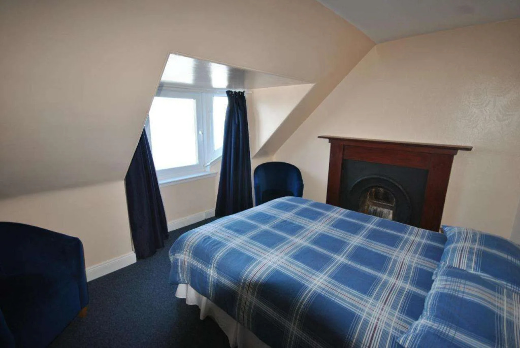 Saucy Marys Private Rooms & Hostel