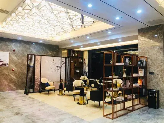 Chifeng Yaochi Collection Hotel