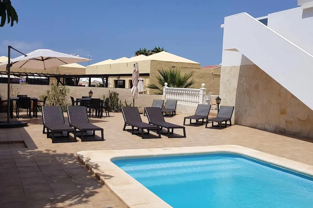 Apartment With one Bedroom in Corralejo, With Shared Pool, Furnished Terrace and Wifi
