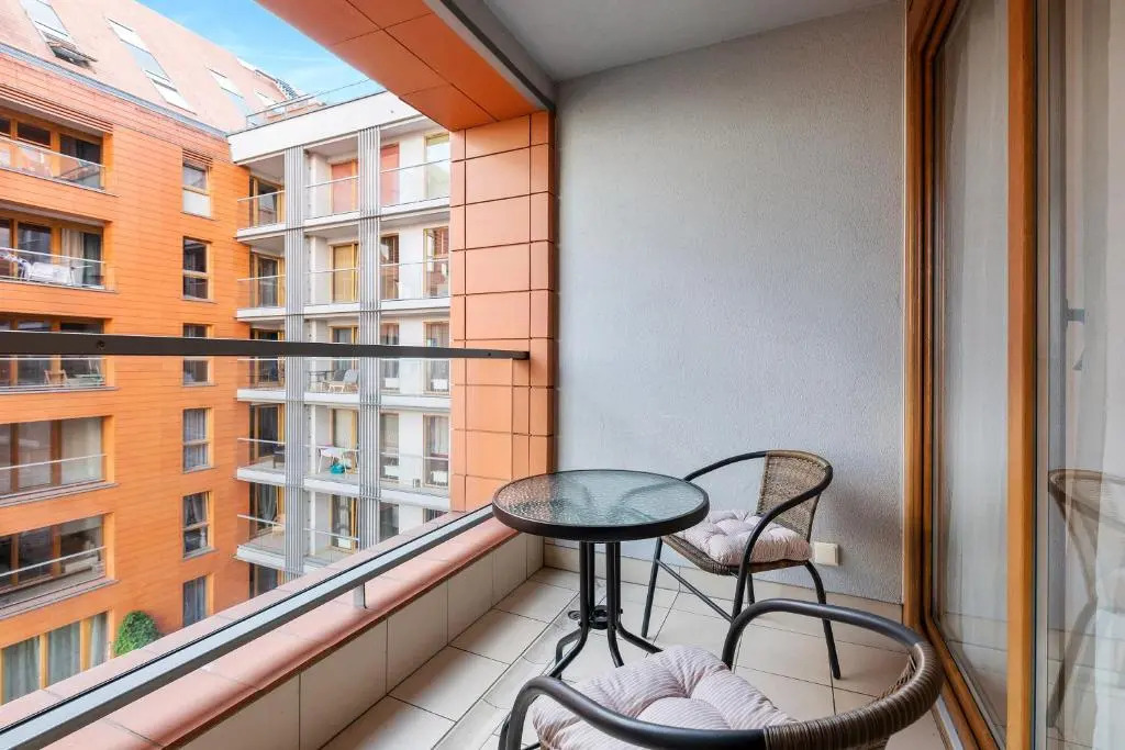 Aura - Riverside & Parking by Downtown Apartments