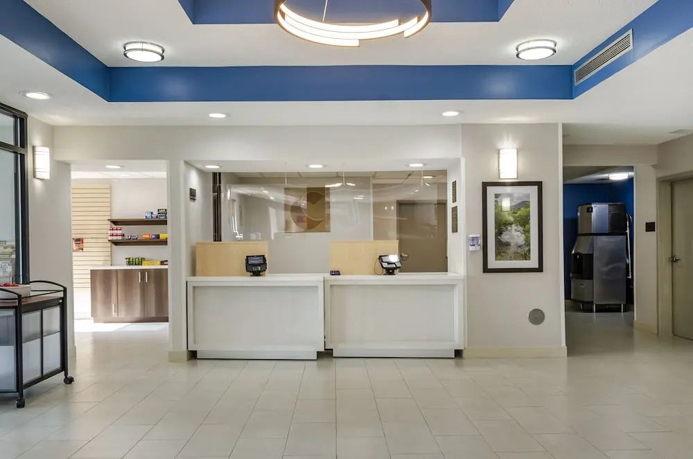 Red Roof Inn Roanoke - Troutville