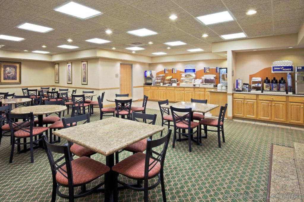 Holiday Inn Express Hotel & Suites Elkhart-South by IHG