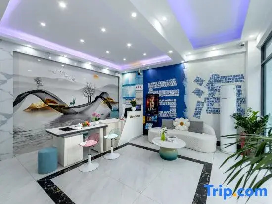 Sanya Houhai Surfing Designer Meisu (Haitangwan Wuzhizhou Island Pier Shop)