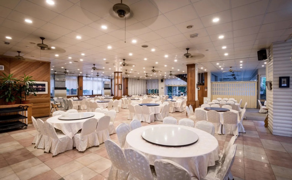 Crystal Hotel