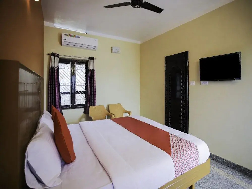 Sri Subbiah Inn By OYO Rooms