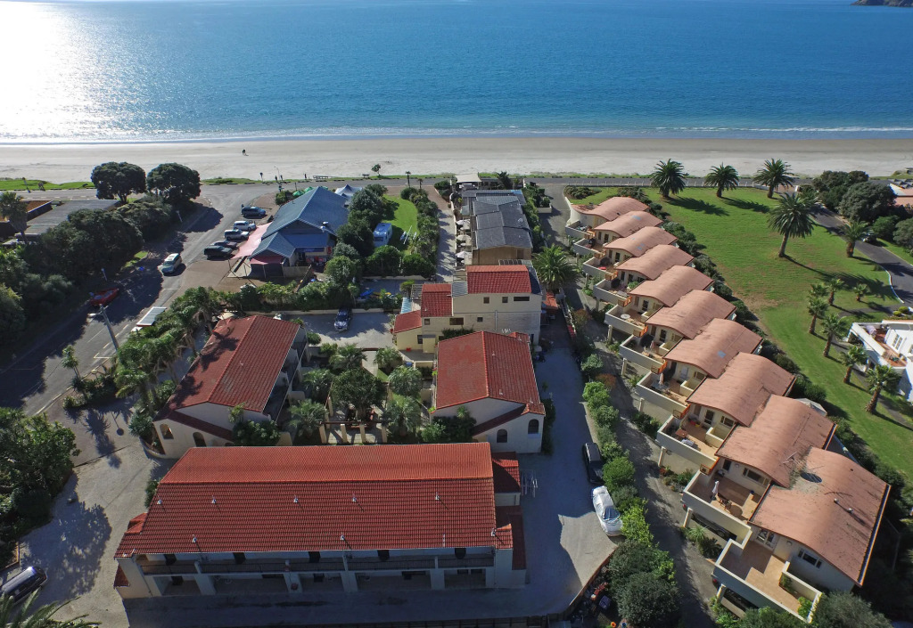 Onetangi Beach Apartments