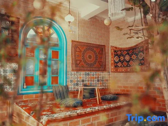 Western Regions Snowy Homestay