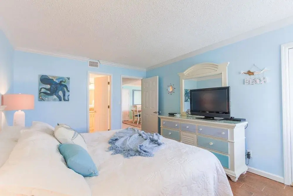 Gulf Shore Condo #515 2 Bedrooms 2 Bathrooms Condo