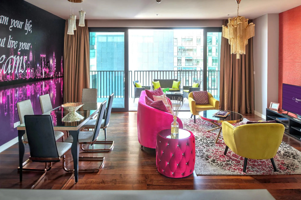 Dream Inn - City Walk 3 Bed Stunning Apartment