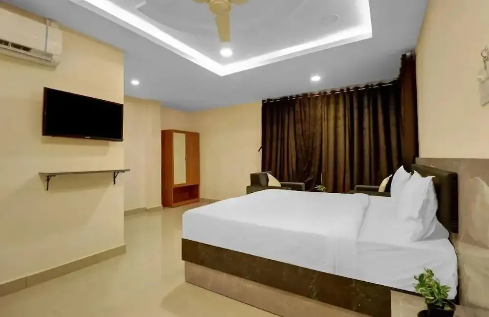 Sharans Inn Gandimisamma