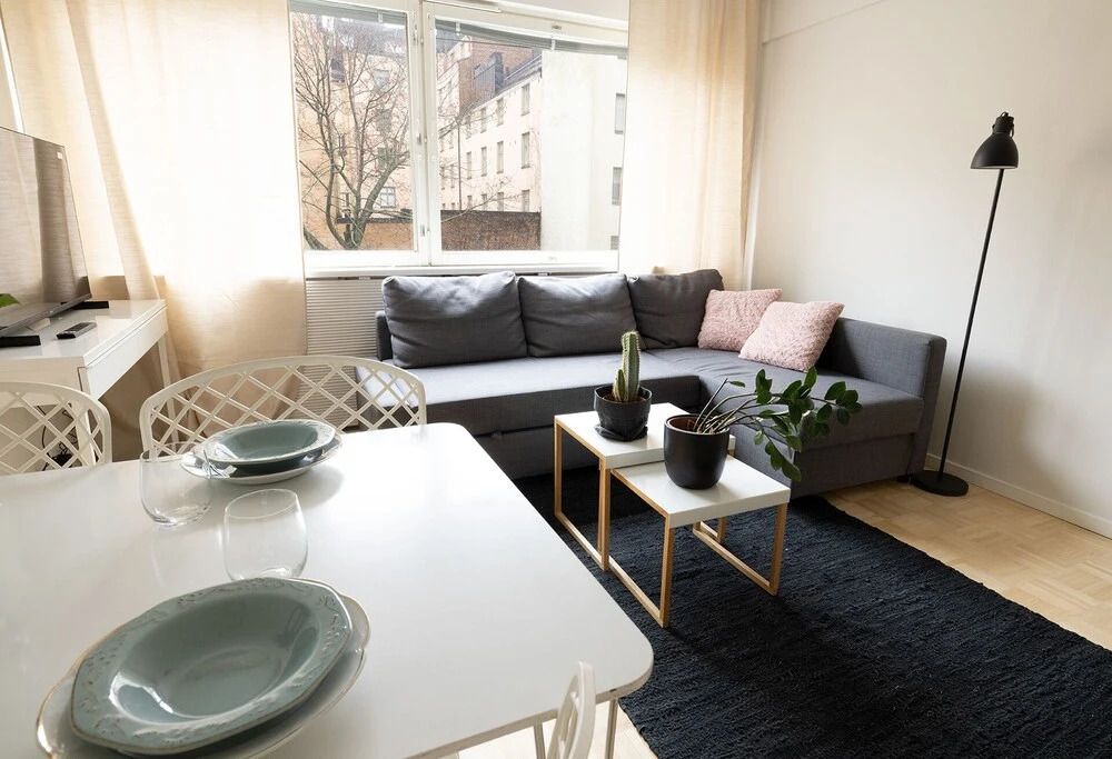 2ndhomes Renovated 1BR Home w Balcony