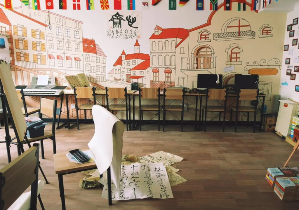Art Traveling Homestay
