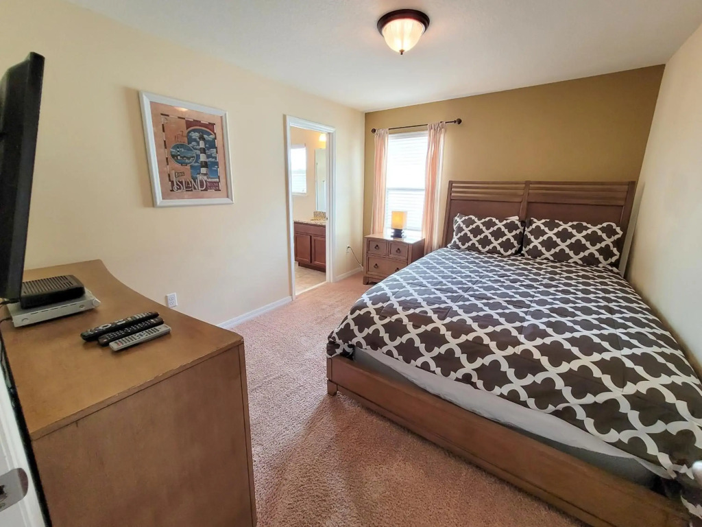 5Br 5 Bath Pvt Home Pool BBQ 11min Disney 2744ft