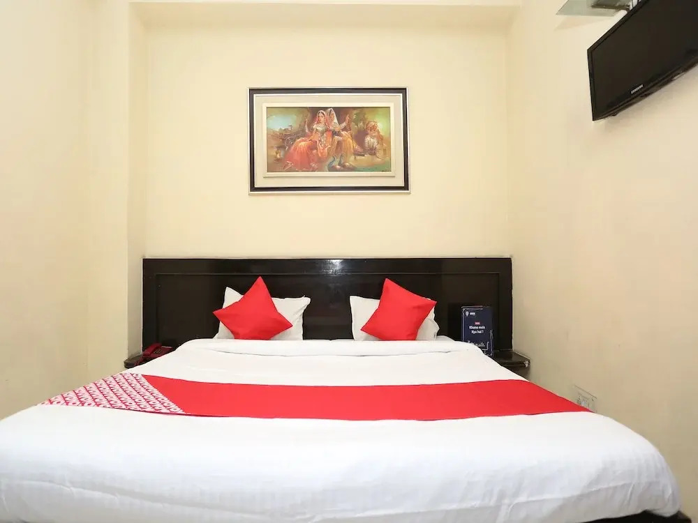 OYO 15848 Hotel Mahajan Palace