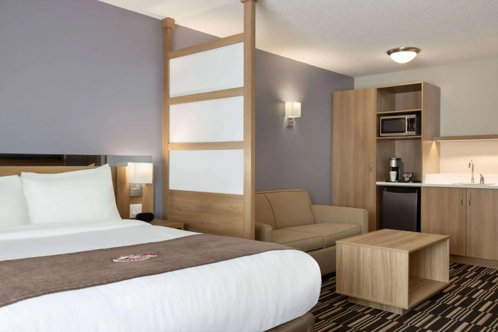Microtel Inn & Suites by Wyndham Val-d Or