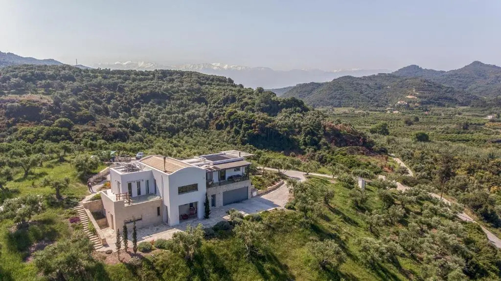 Villa Lucy by PosarelliVillas