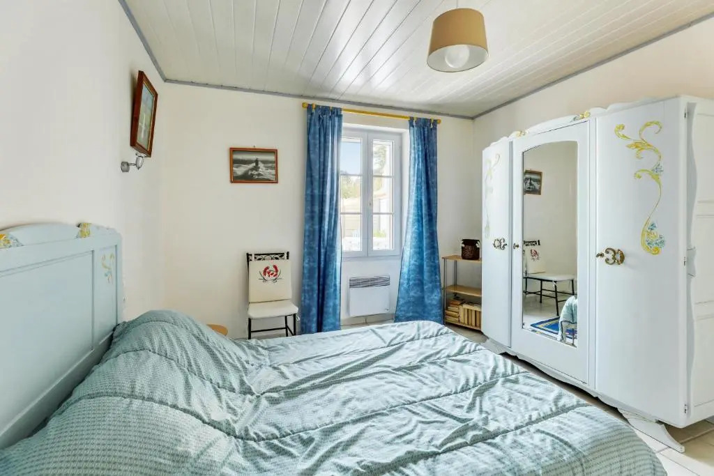 House With 2 Bedrooms In Lepine With Enclosed Garden 700 M From The Beach