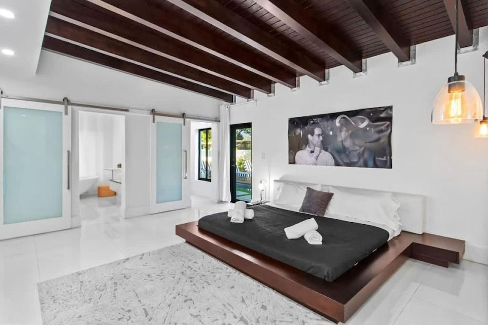Luxury Miami Stay by Glam Homes
