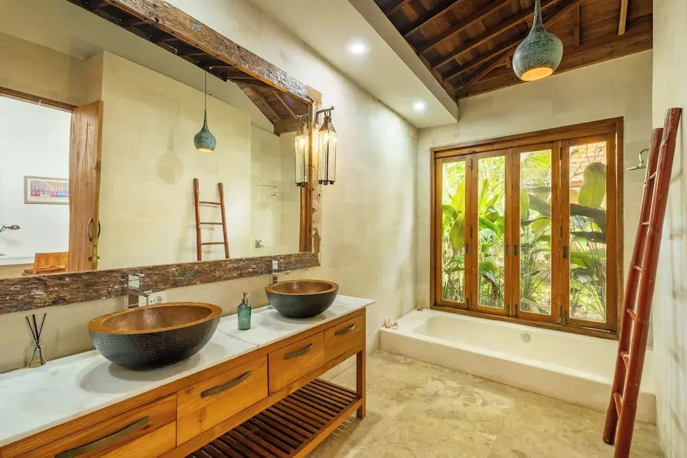 4BR Nature Retreat-Pool, Sauna & Jungle Views