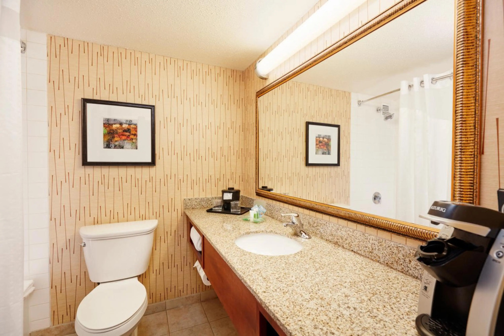 Holiday Inn Cincinnati Airport by IHG